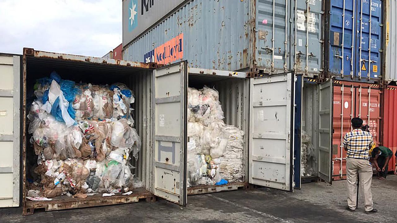 Cambodia is sending back 1,600 tonnes of trash to the US and Canada.