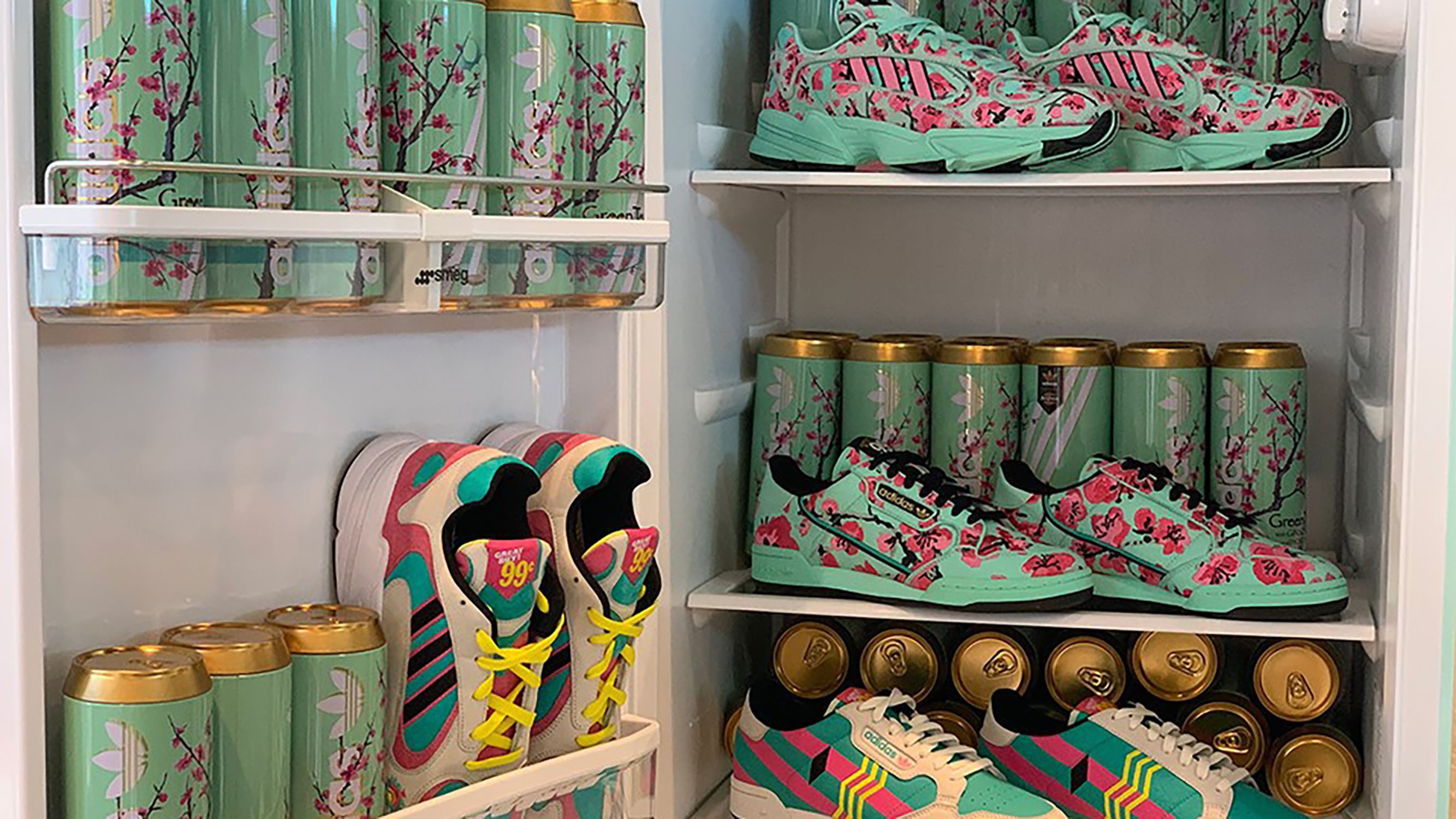 stroom Sophie Manier AriZona Iced Tea and Adidas offered super exclusive shoes for 99 cents, and  the police had to shut them down | CNN