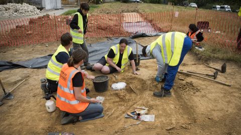 01 Waterloo Uncovered 0718