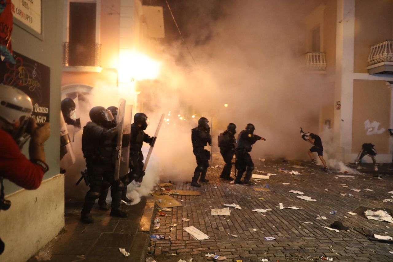 Rosselló defended the actions of police and accused protesters of unleashing tear gas and setting fires during demonstrations.