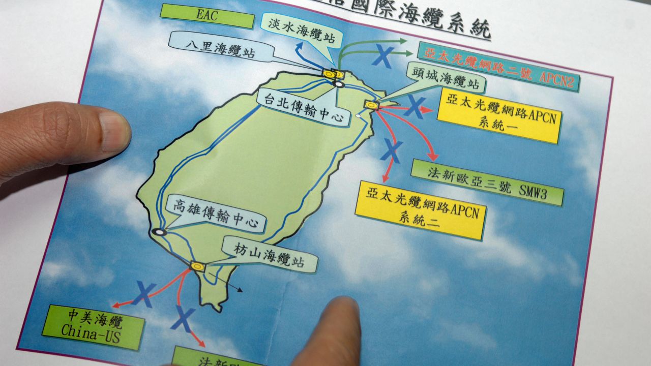 A map showing cable outages as a result of an earthquake off the coast of Taiwan in December 2006. 