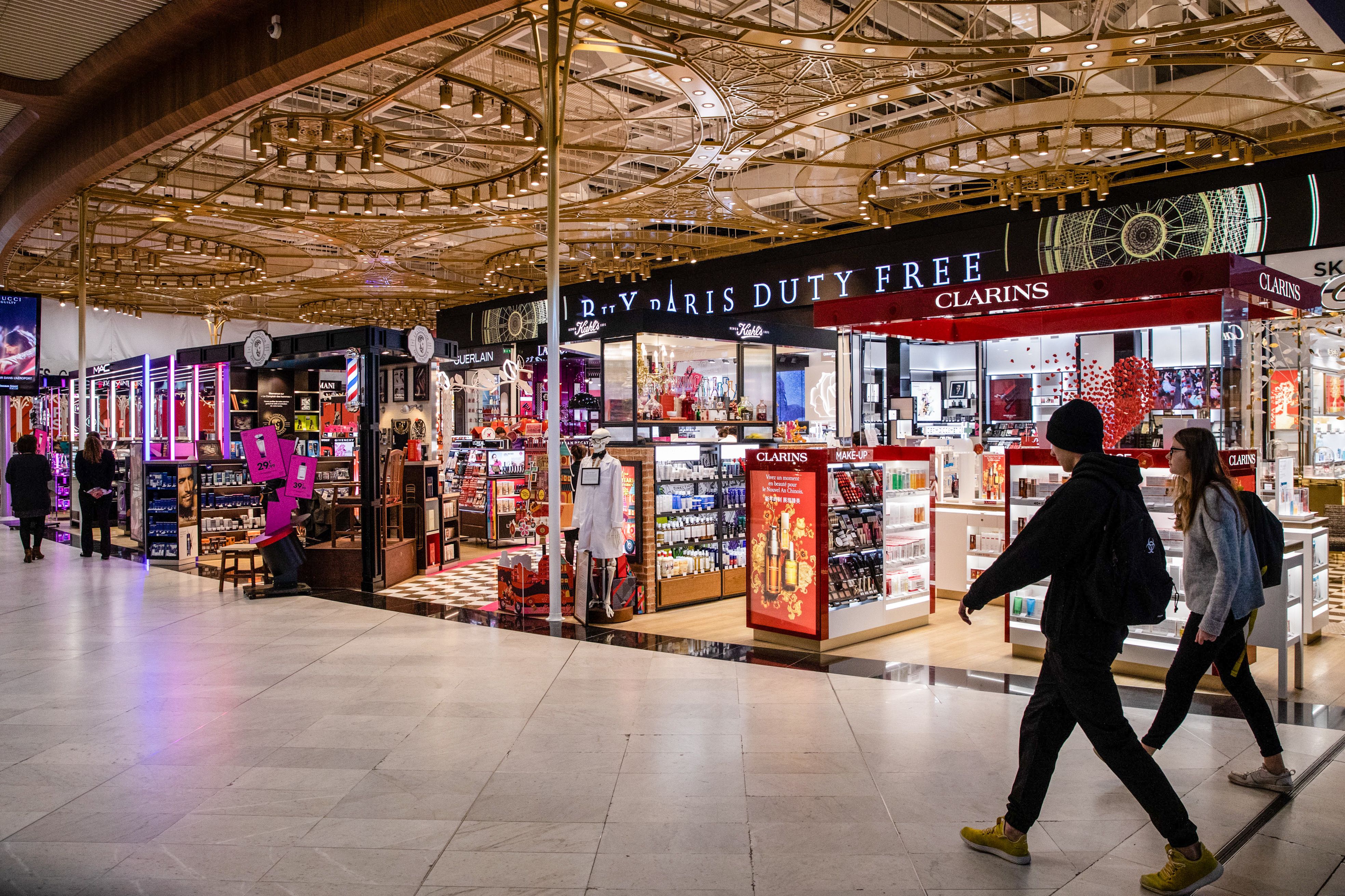 paris airport shops