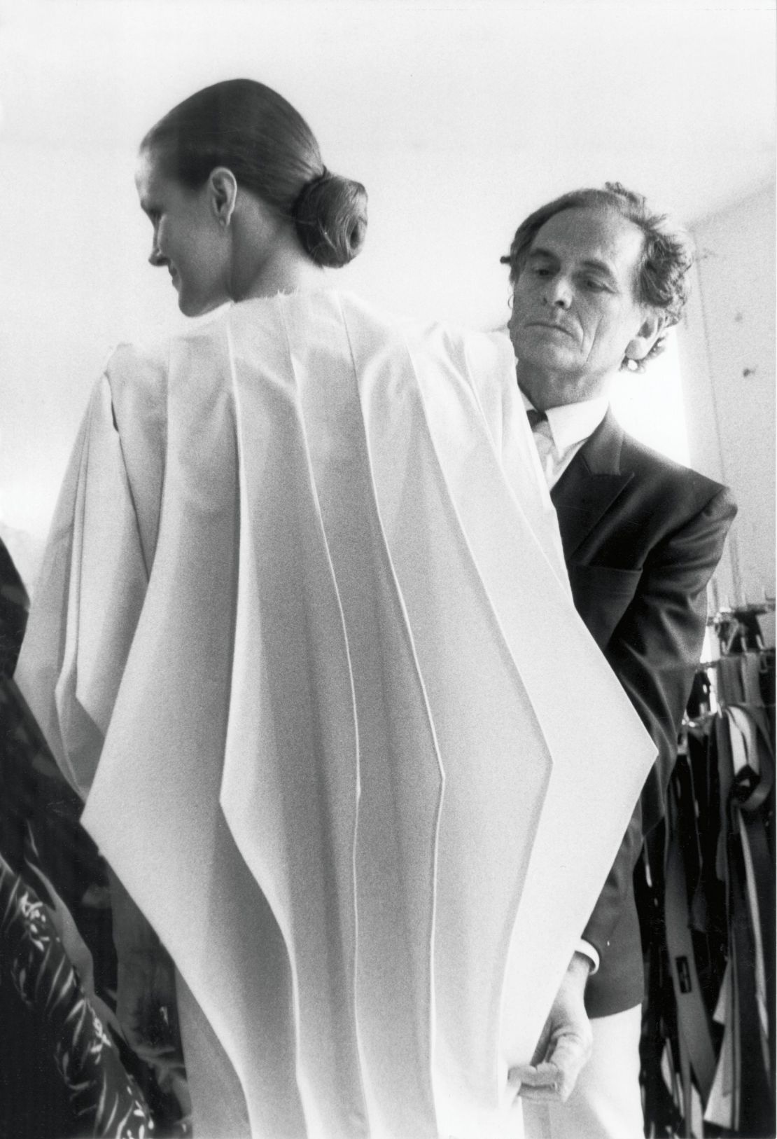 Pierre Cardin developing his "Computer" coat, 1980.
