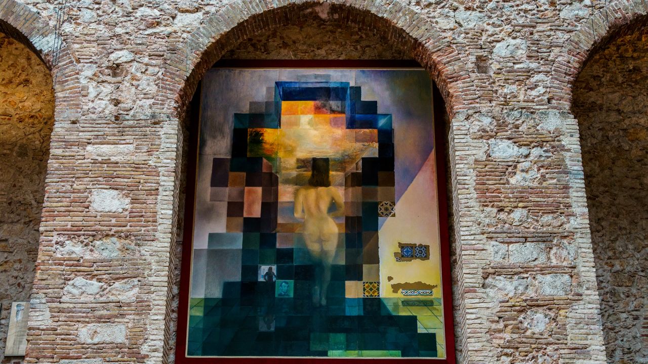 "Lincoln in Dalivision" appears to be a portrait of Abraham Lincoln from a short distance away, but from another, closer point of view, it looks like Dali's wife, Gala, in the nude.  