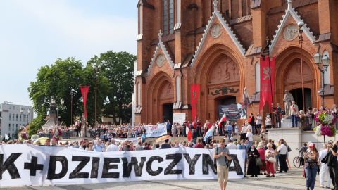 Hundreds took part in a vigil outside Bialystok Cathedral