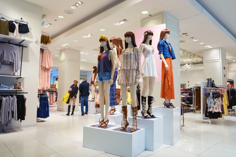 Bankrupt Forever 21 is closing 200 stores | CNN Business