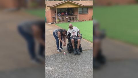 Davis re-enacted his famous video with the new chair.