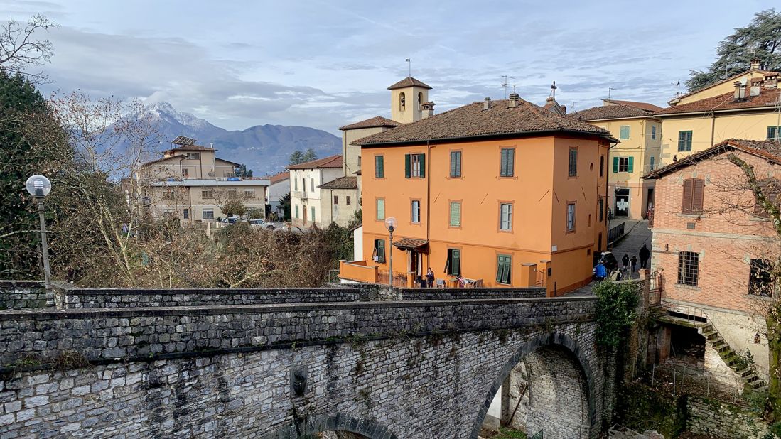 <strong>History preserved: </strong>Less than an hour's drive from Barga, Lucca is characterized by its massive Renaissance-era rampart, which, thanks to the city's freedom from siege, was preserved in its entirety.