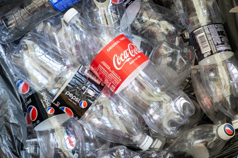 Coke And Pepsi Abandon The Plastics Lobby | CNN Business