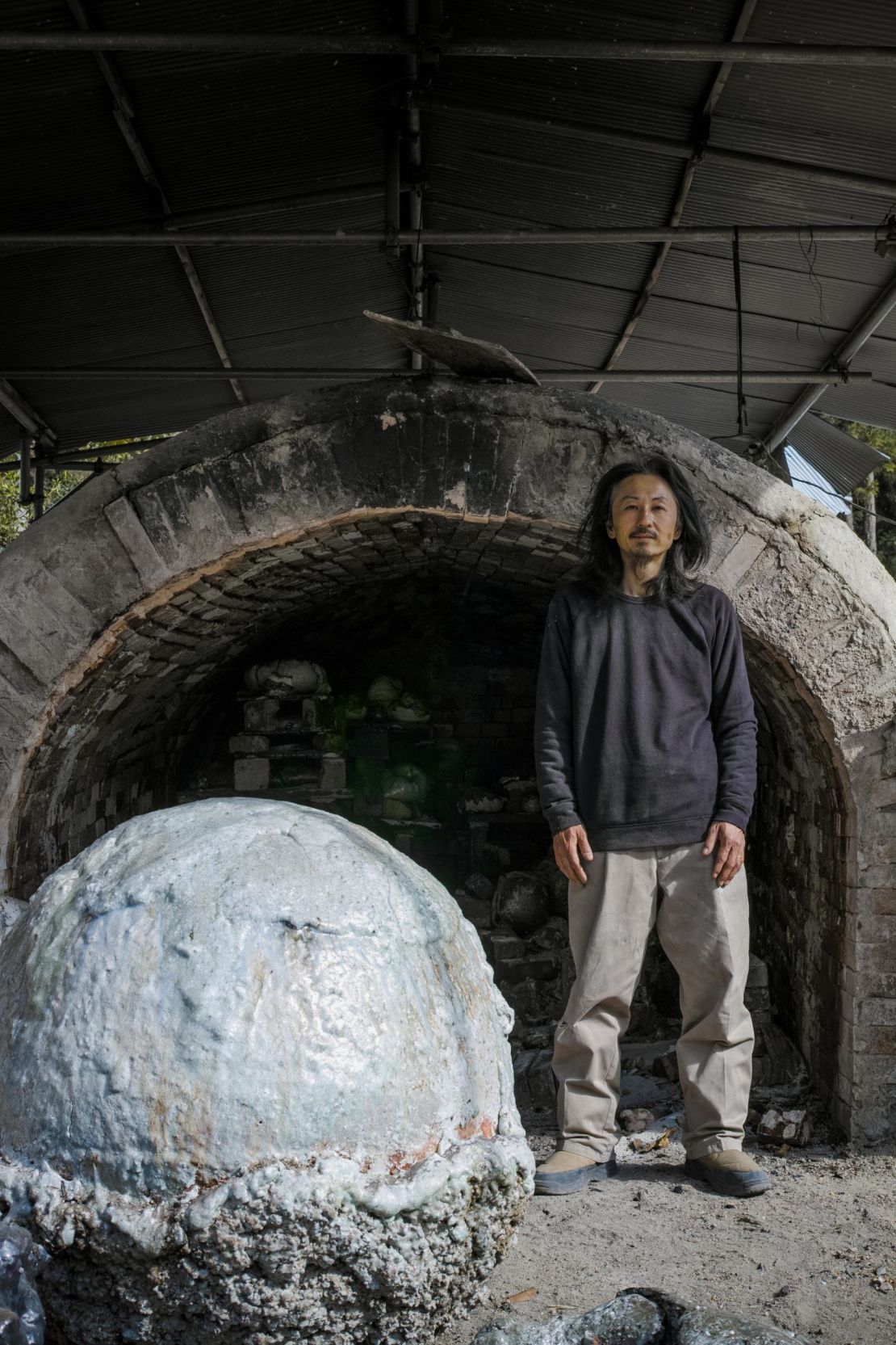Yuji Ueda built his own wood-fired kiln in the historic pottery town of Shigaraki.