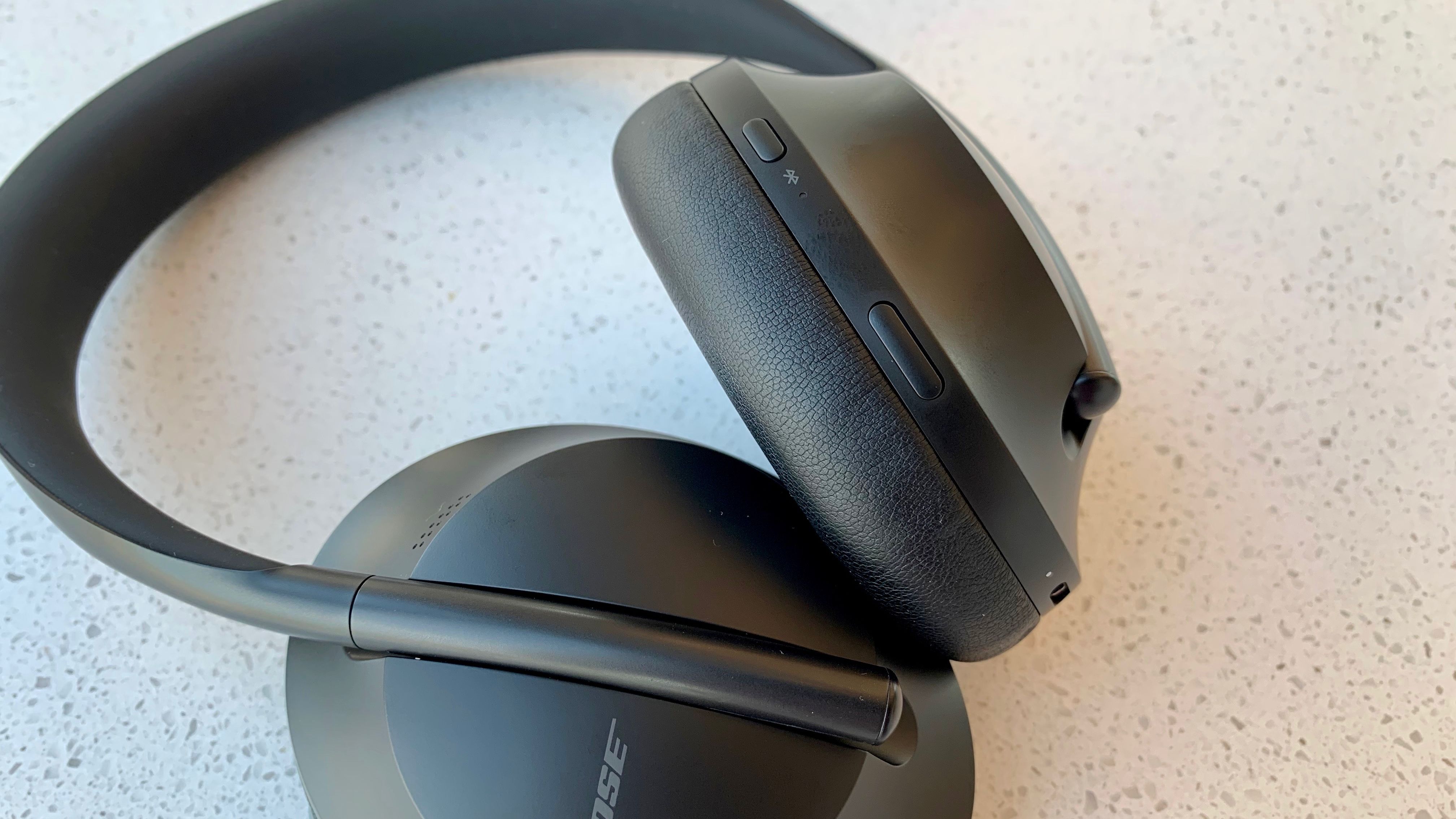 Bose 700 noise cancelling headphones review