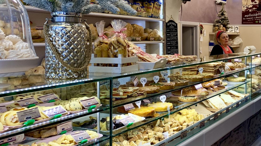 A stop in one of Lucca's bakeries is a must for travelers with a sweet tooth. 
