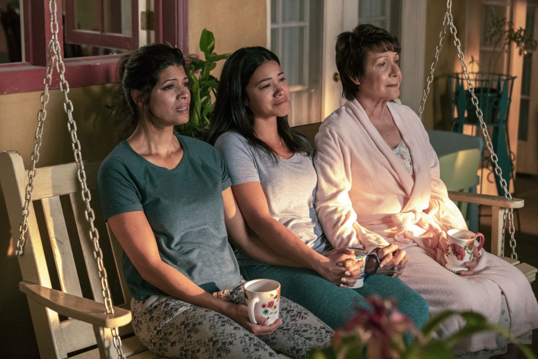 Andrea Navedo, Gina Rodriguez and Ivonne Coll in 'Jane the Virgin'