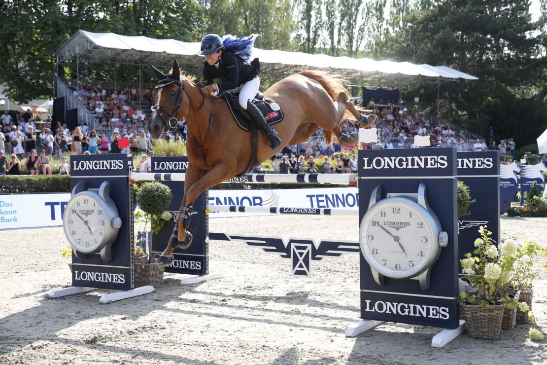 Dani G. Waldman and Lizziemary on the way to victory in Berlin.