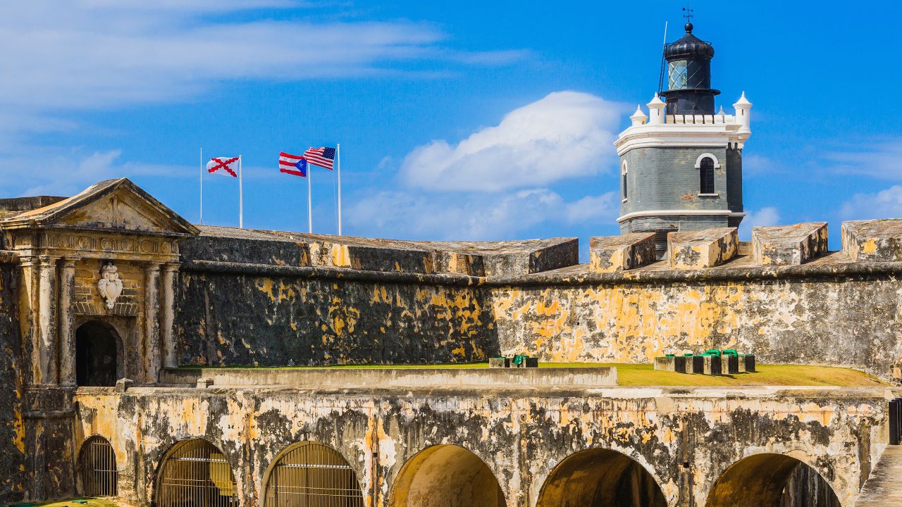 <strong>Castillo San Felipe del Morro, Puerto Rico: </strong>This castle has repelled numerous attacks including several assaults by French pirates and a 1595 strike by Sir Francis Drake. 
