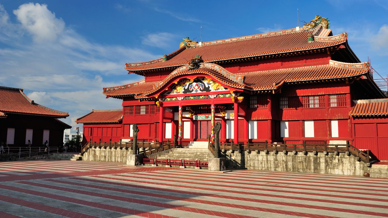 <strong>Shuri-jô Castle, Okinawa:</strong> Shuri is a warren of imperial living quarters, audience halls, religious shrines and an extravagant throne room reminiscent of the Forbidden City in Beijing.<br />