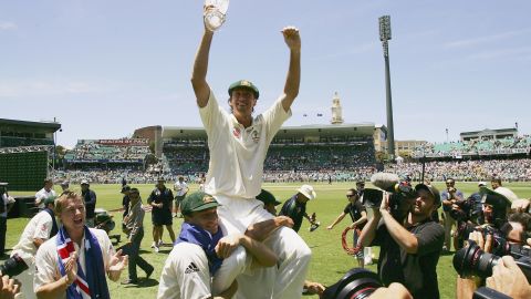 Glenn McGrath is carried by his teammates after winning the final test and wrapping up the 2007 Ashes series 5-0.