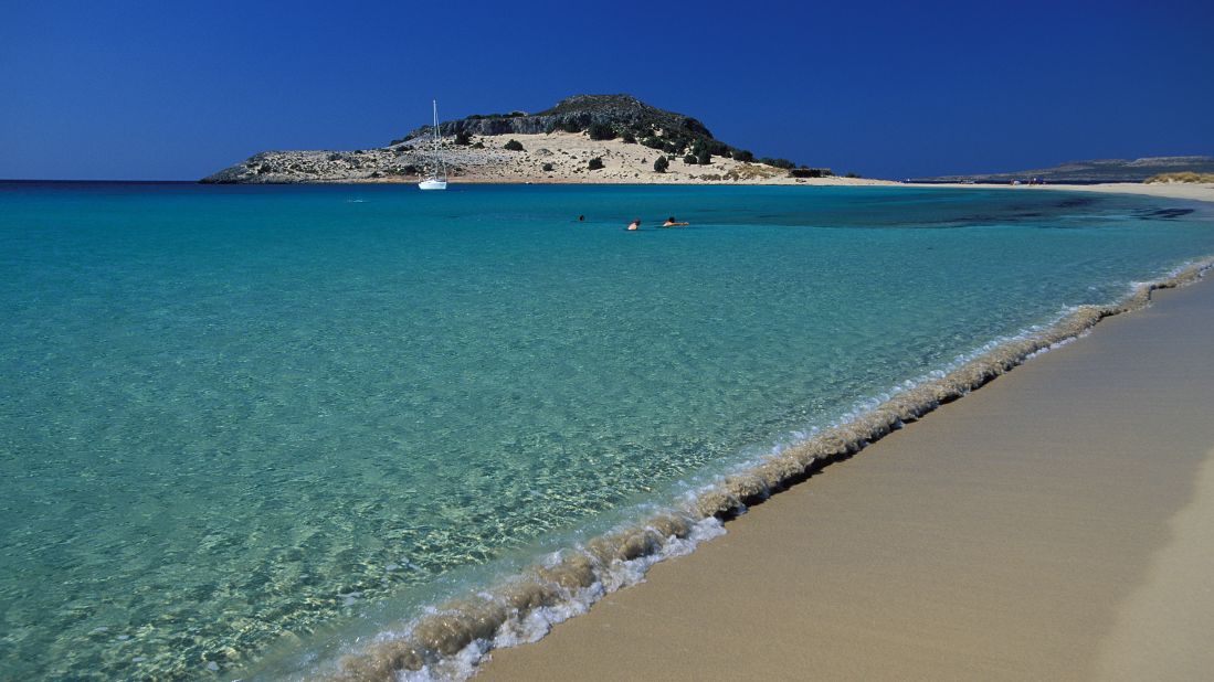 <strong>Simos, Elafonissos: </strong>The fine sand and azure waters of Simos have led to it being compared with Caribbean beaches.