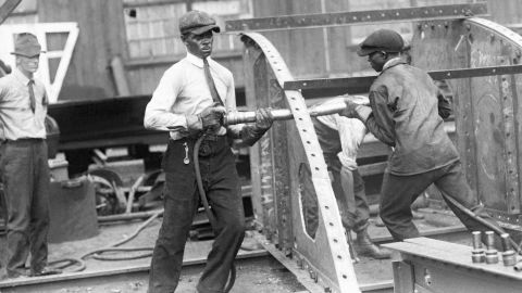 Workmen in 1918 at the shipyards of Bethlehem Steel Co. at Sparrows Point in Baltimore.