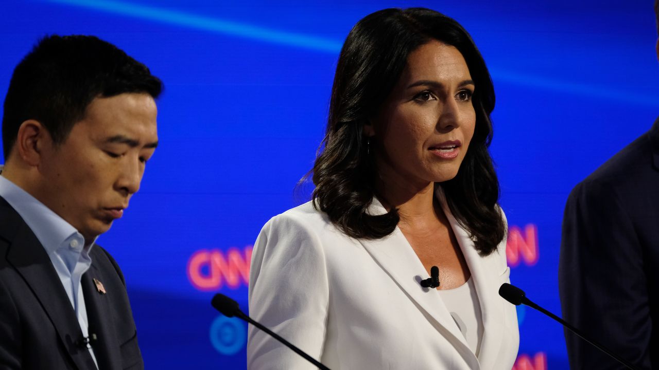 49 cnn detroit debate 0731