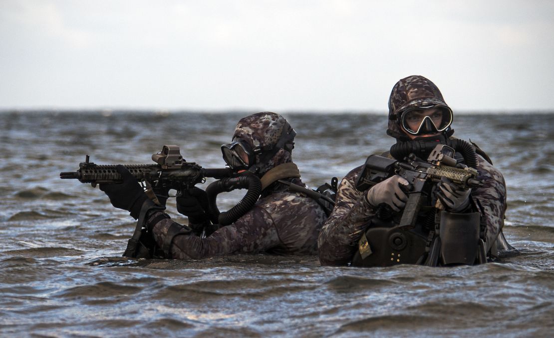 Sailors assigned to Naval Special Warfare Group 2 conduct military dive operations off the East Coast of the United States. 
