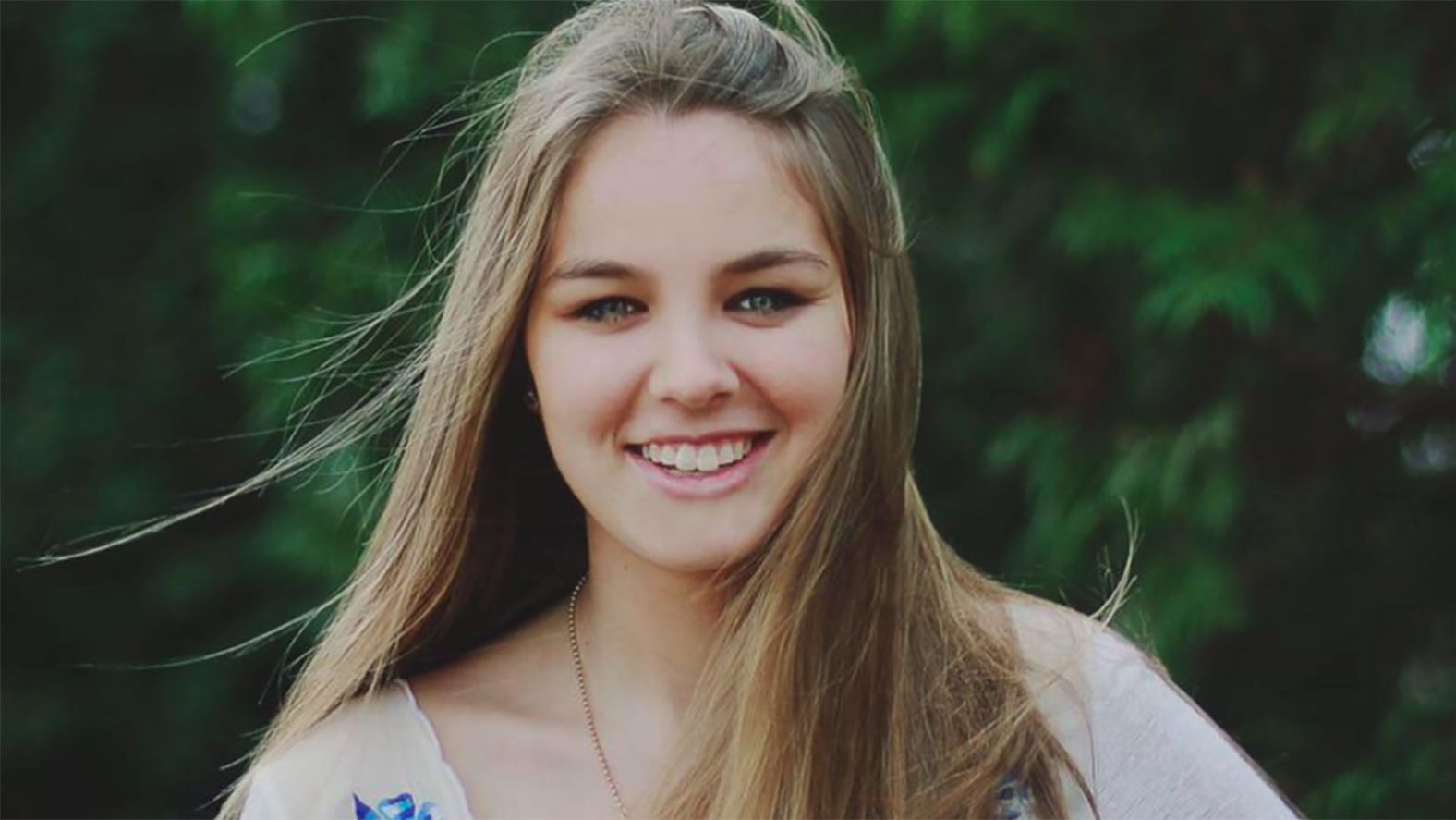 Saoirse Kennedy Hill <a href="index.php?page=&url=https%3A%2F%2Fwww.cnn.com%2F2019%2F08%2F01%2Fus%2Fkennedy-compound-emergency%2Findex.html" target="_blank">died in August 2019</a> at the family home in Hyannis Port, Massachusetts. Her mother, Courtney Kennedy Hill, was one of the 11 children of the late Robert F. Kennedy and his human rights activist wife, Ethel Kennedy.