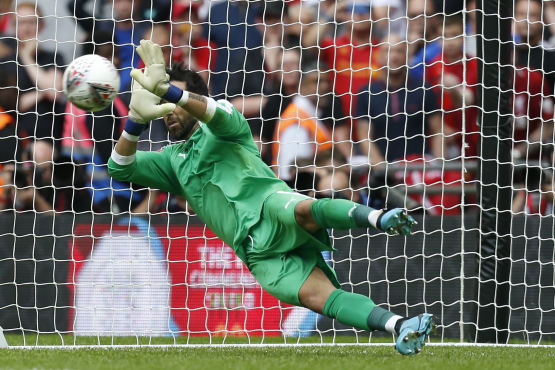 Claudio Bravo's decisive save in the shootout gave Manchester City victory.