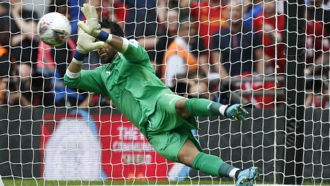 Claudio Bravo's decisive save in the shootout gave Manchester City victory.