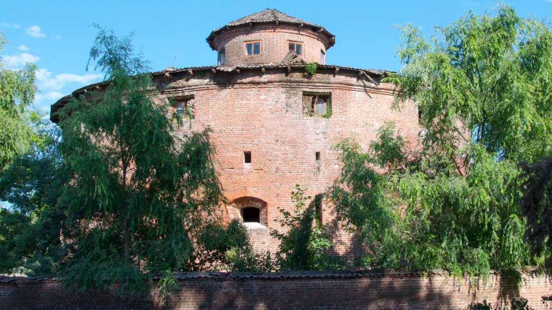 <strong>Zindan Tower:</strong> As a young revolutionary at the start of the 20th century, Joseph Stalin was purportedly held prisoner at Zindan Tower in the Azerbaijani city of Lankaran. 