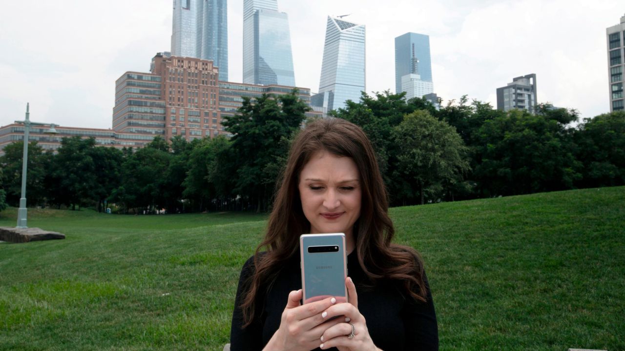 Samantha Kelly, CNN Business tech editor, tested 5G networks in New York (pictured here), Chicago and Dallas.