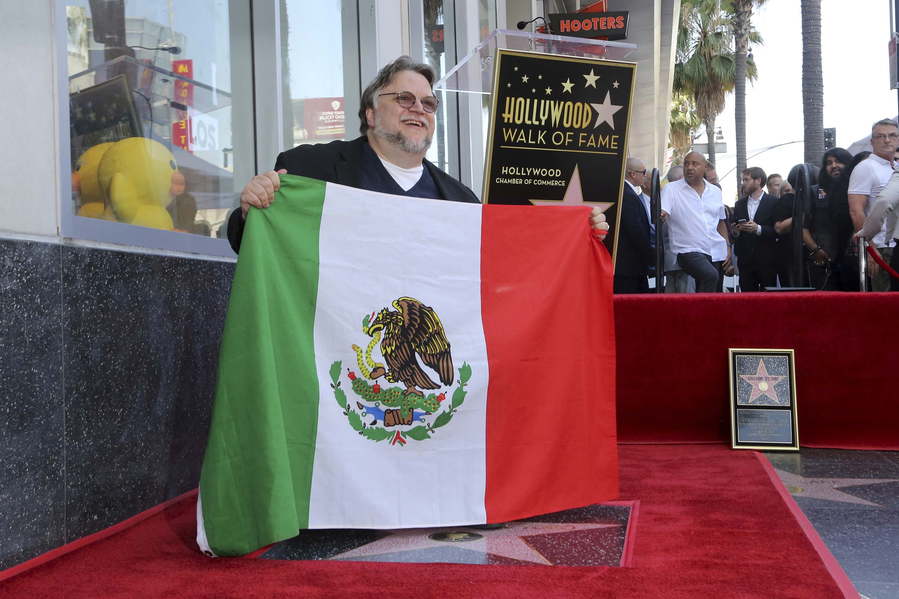 Oscar-winning Mexican filmmaker Guillermo del Toro champions immigrants in Hollywood Walk of Fame speech | CNN