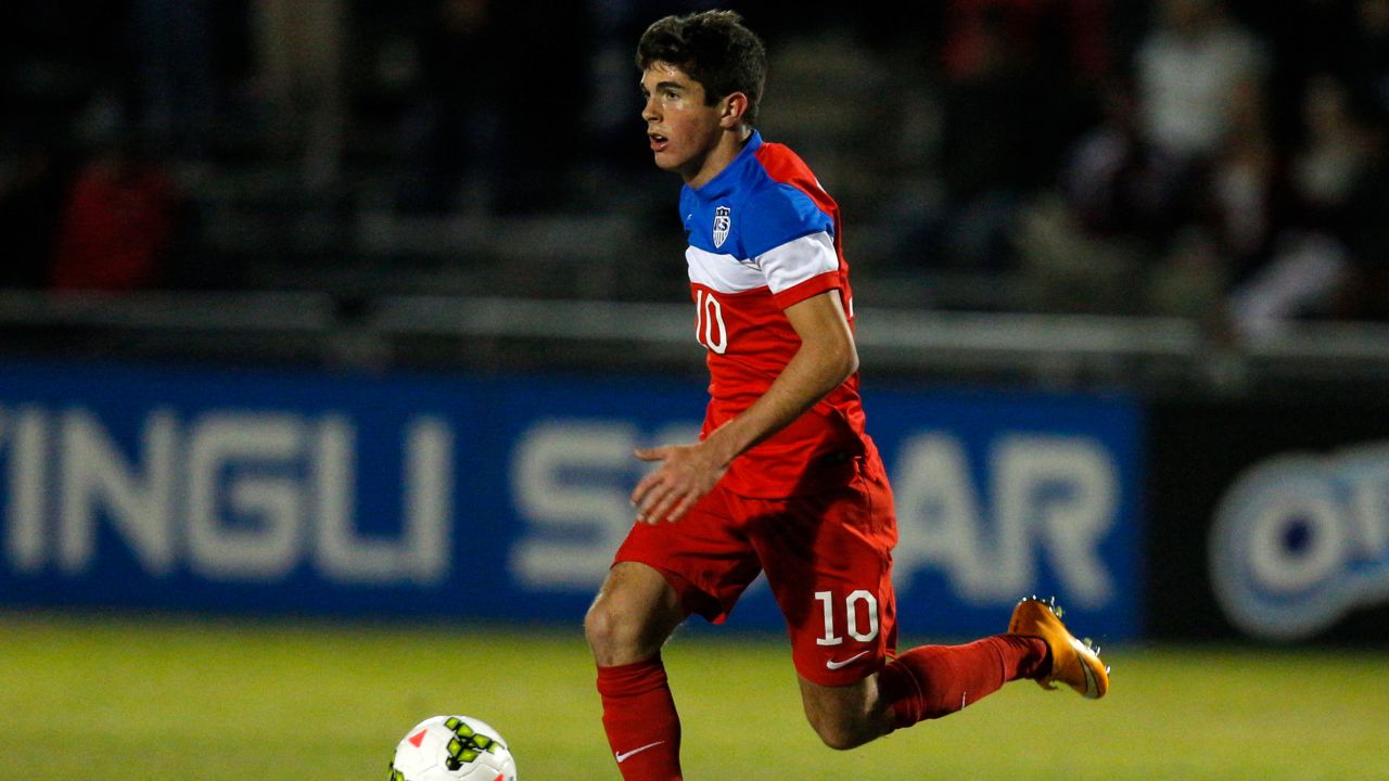Pulisic faces England for the USA Under-17 team.