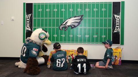 Philadelphia Eagles mascot, Swoop, visited with fans with sensory needs. 