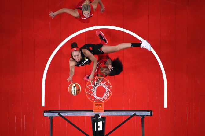 Las Vegas' Dearica Hamby shoots the ball during a WNBA game against Washington on Monday, August 5.
