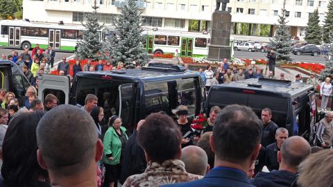 Funerals, on August 13, for the five Russian nuclear engineers killed by a rocket explosion in Sarov.