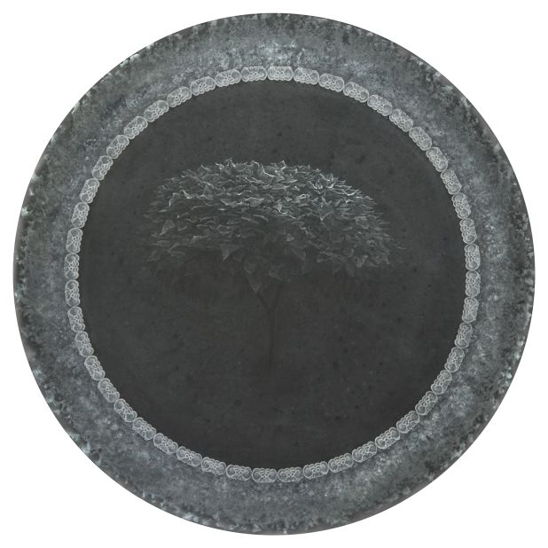 Prusa's silverpoint technique, which dates back to the medieval period, sees places a stick of silver, or a silver wire, inside a wooden rod to make a pencil-like device. "Luna (guardian)" features the use of silverpoint and graphite on a plexiglass circle.