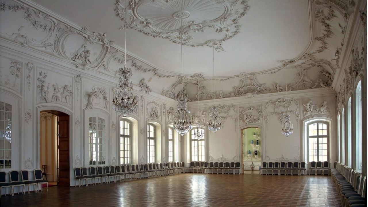 <strong>Rundāle Palace: </strong>The baroque palace was<strong> </strong>designed by Francesco Bartolomeo Rastrelli and built during two periods, from 1736 to 1740 and from 1764 to 1768.
