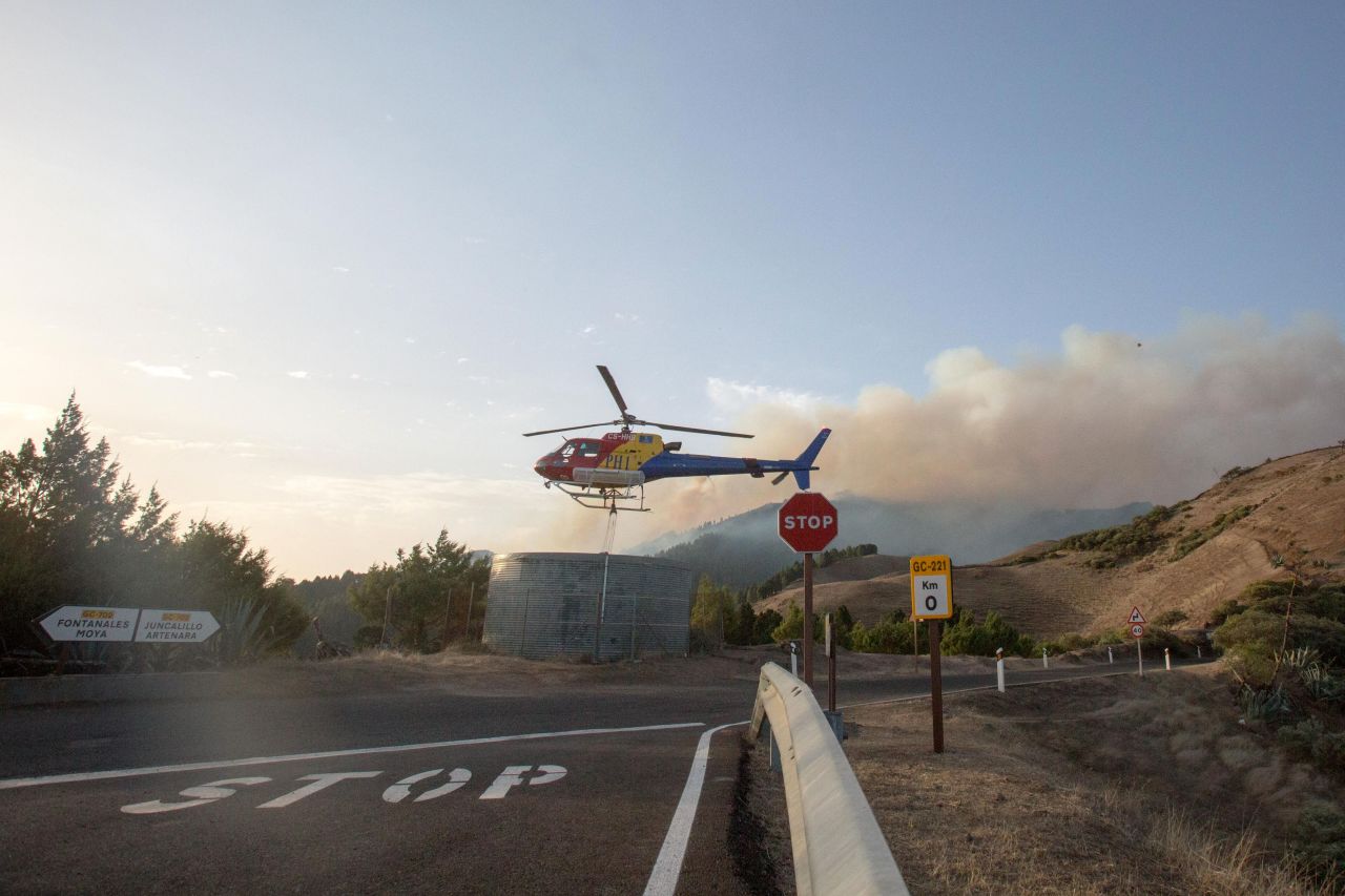 Canary Islands fires Over 9,000 evacuated as blaze rages CNN