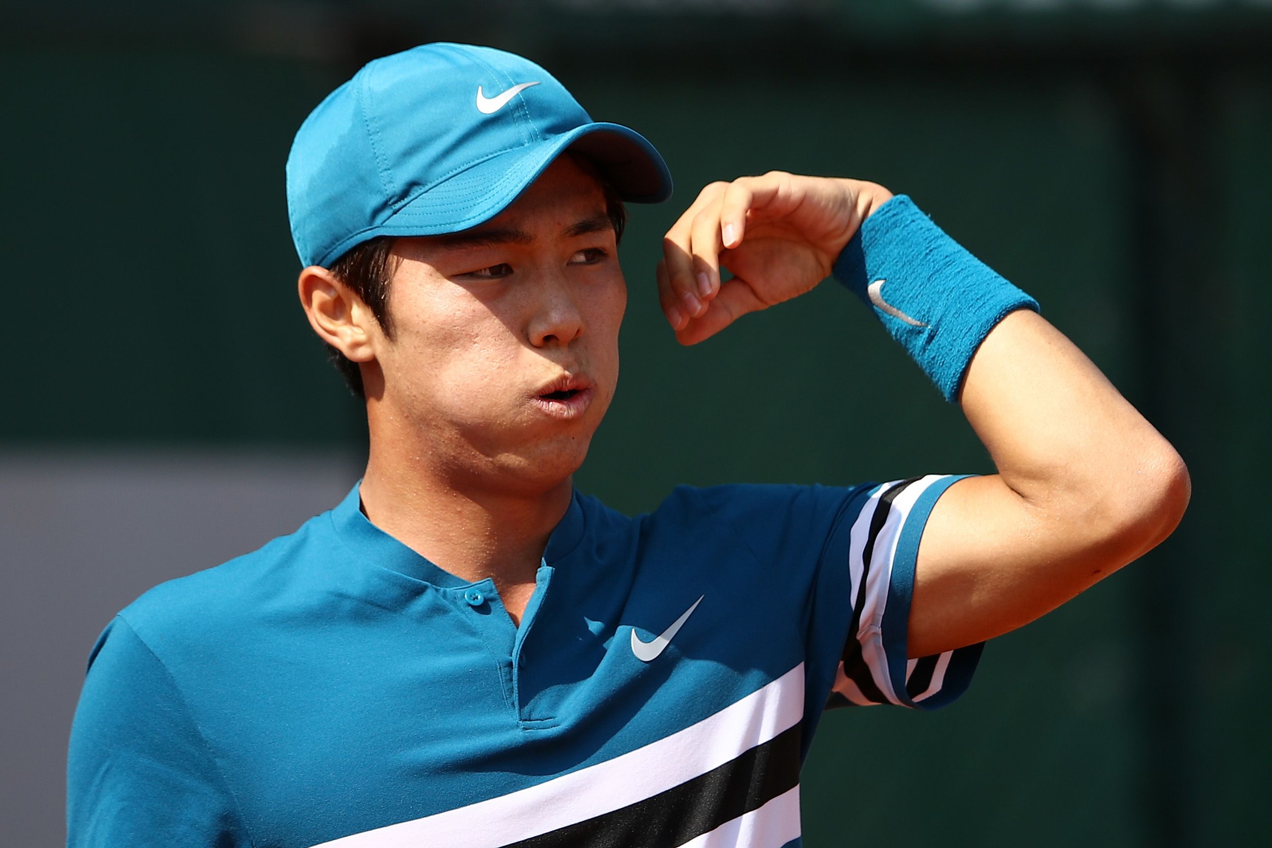 Duckhee Lee: South Korean becomes first deaf player to win ATP Tour match |  CNN