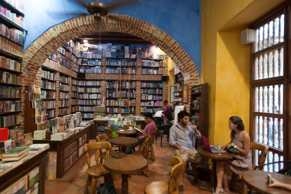 <strong>Ábaco Libros y Café:</strong> This bookstore, whose name means Abacus, is also a good coffee shop.