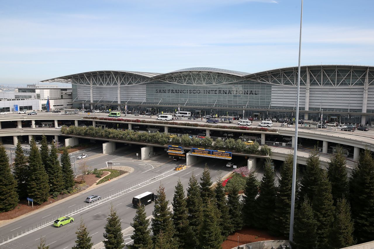 San Francisco International Airport banned single-use plastics in August 2019.