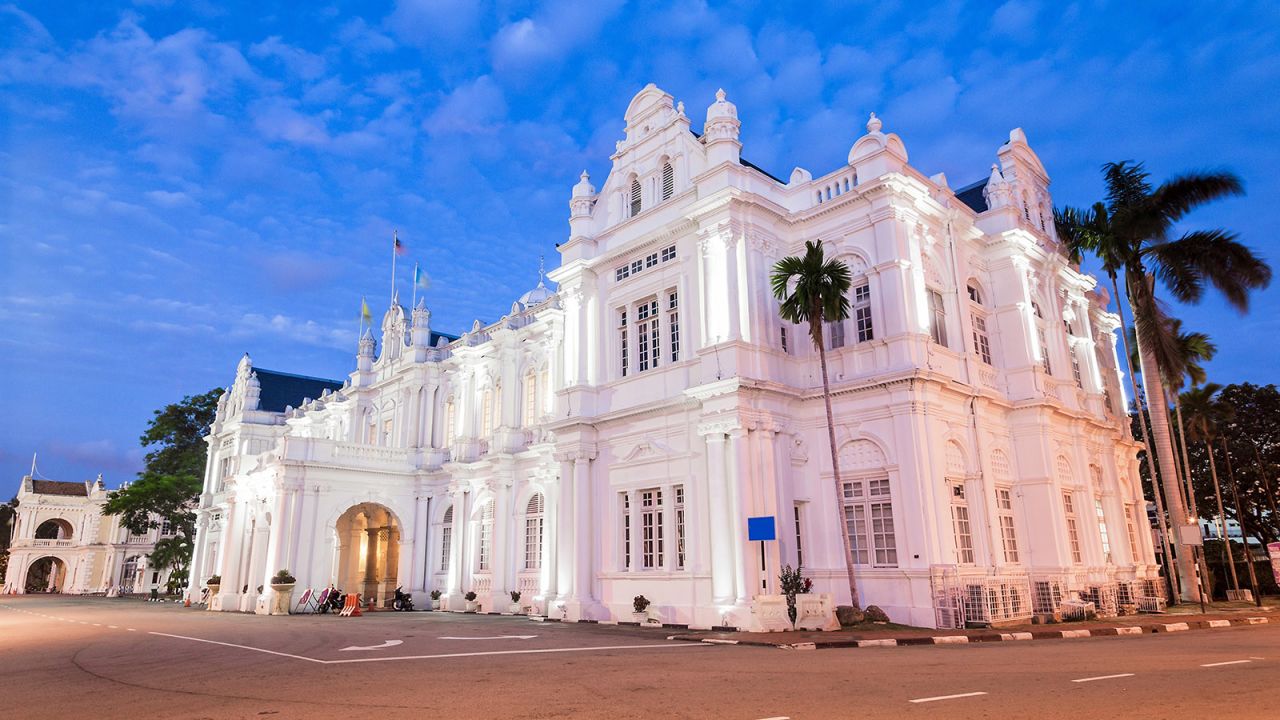 <strong>Penang: </strong>One of Malaysia's top destinations for culture seekers, Penang is where you'll find beautiful George Town. Designated a UNESCO World Heritage site, it showcases the island's multi-cultural influences.