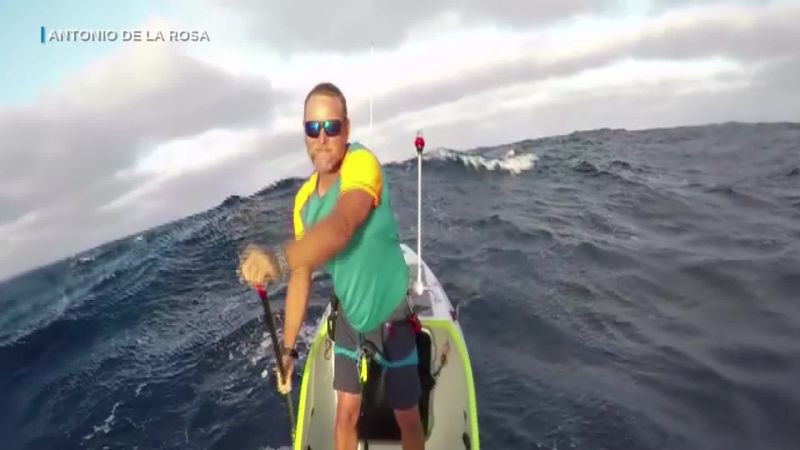 Man s paddleboard trip across Pacific breaks record