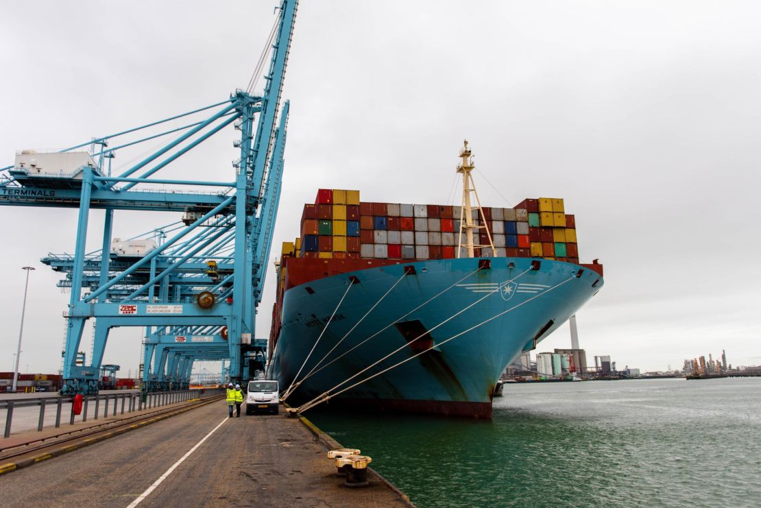 The Mette Maersk ran on a blend of fuel oil and biofuels during a three-month round trip from Rotterdam to Shanghai. 