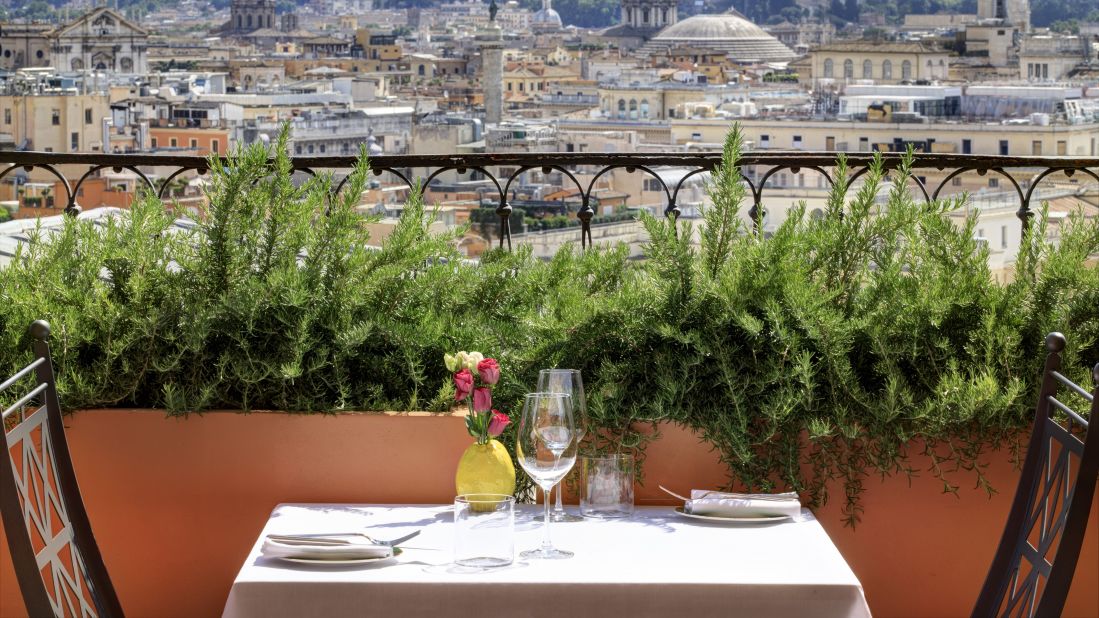 <strong>Rome:</strong> At the Cielo Bar at Hotel de la Ville, rooftop cocktails provide a panoramic escape.