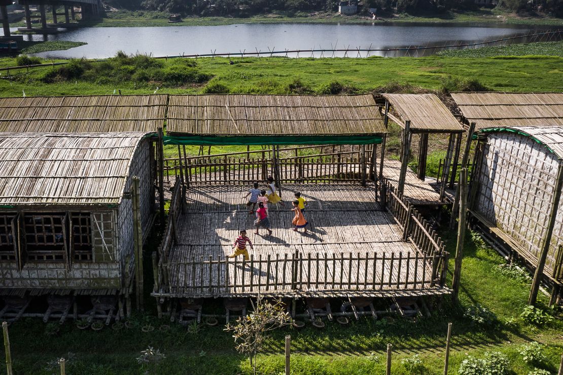 The Arcadia Education Project, in South Kanarchor, Bangladesh is built on a riverine site that is often flooded every year. The architect devised an amphibious
structure that could sit on the ground or float on the water. 