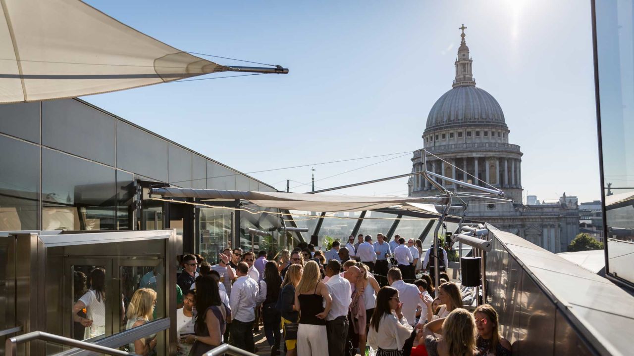 <strong>Madison Terrace Bar & Lounge:</strong> In this City of London post-work hangout you'll find yourself almost nose-to-nose with the iconic St Paul's Cathedral.