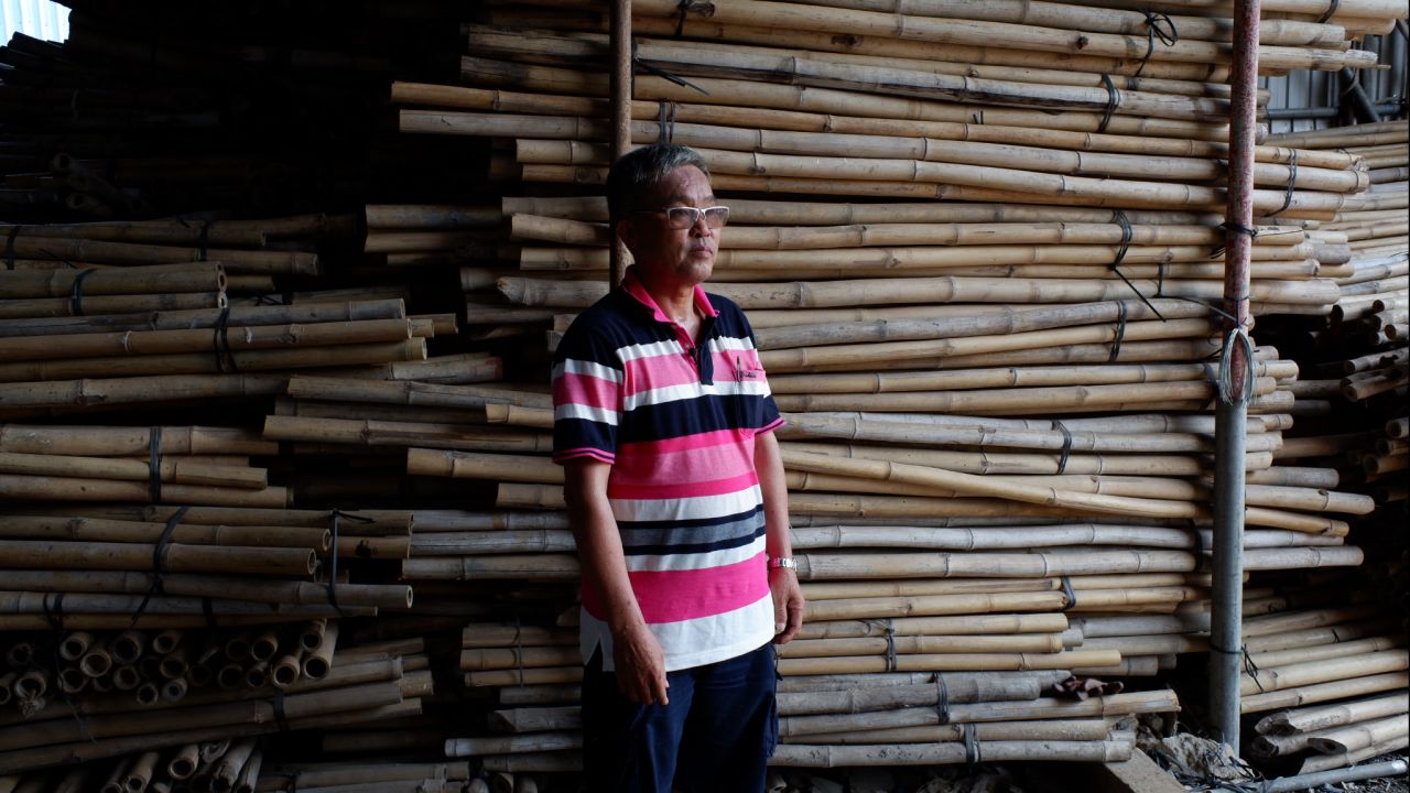 Chio Seng Wai has been in the industry for nearly 50 years. In that time he has erected hundreds of skeleton frames with his bare hands, instinctively judging the correct length of the bamboo poles and how they should be assembled. 