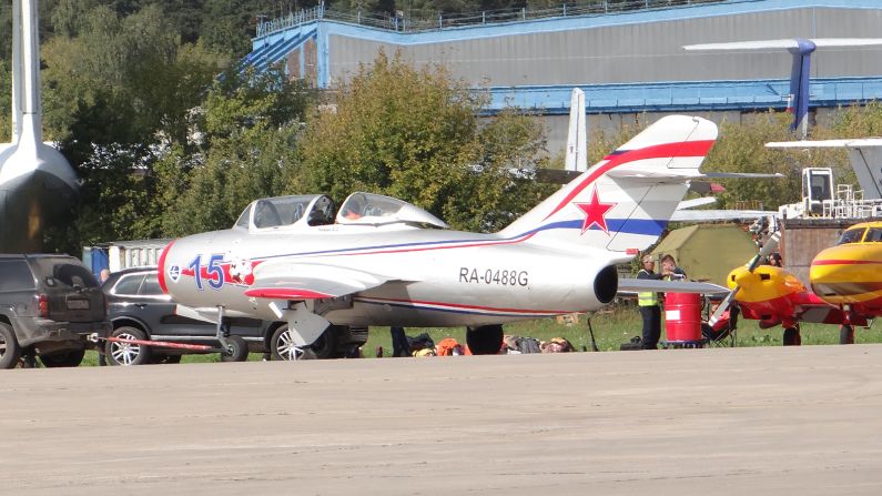 <strong>RA-0488G MiG: </strong>This old Soviet jet is part of the display at Zhukovsky airport.