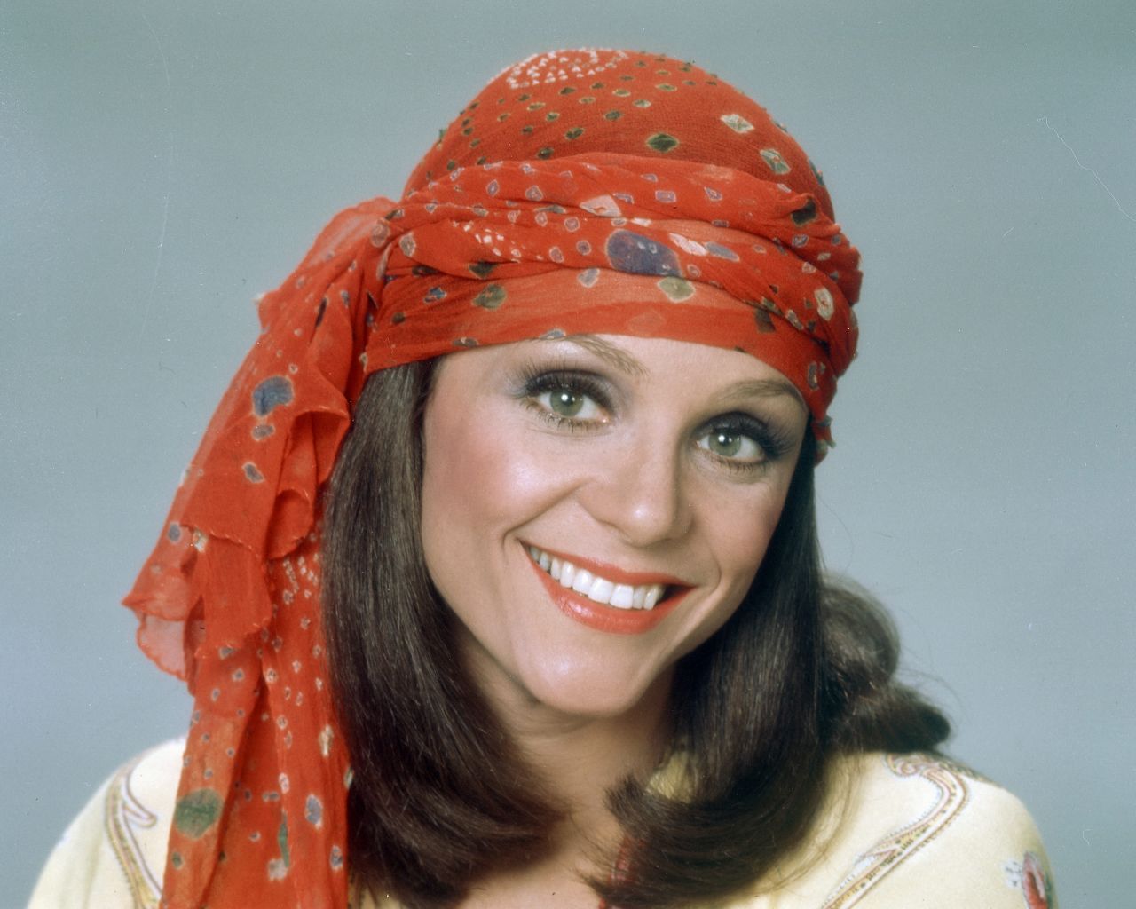 Emmy-winning actress <a href="https://www.cnn.com/2019/08/30/entertainment/valerie-harper-obituary/index.html" target="_blank">Valerie Harper</a>, who starred as Rhoda in the hit sitcoms "The Mary Tyler Moore Show" and "Rhoda," died August 30 after a long battle with cancer. She was 80.
